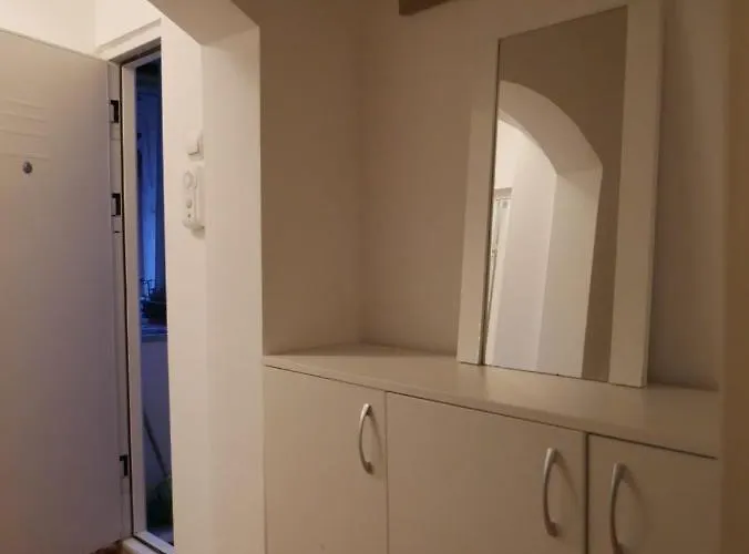 Jolie Place Old Town Apartament